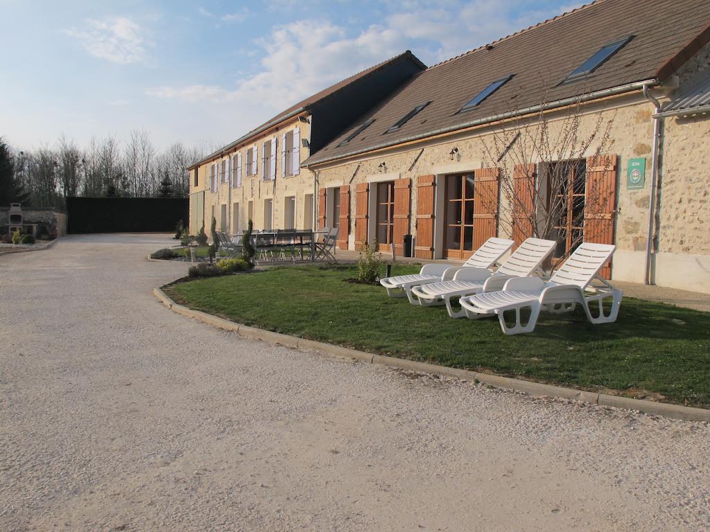 Au Domelia Provinois Cerneux Bagian luar foto